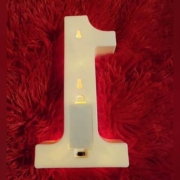 White Number 1 Plastic Marquee Light - Picture 4 of 8